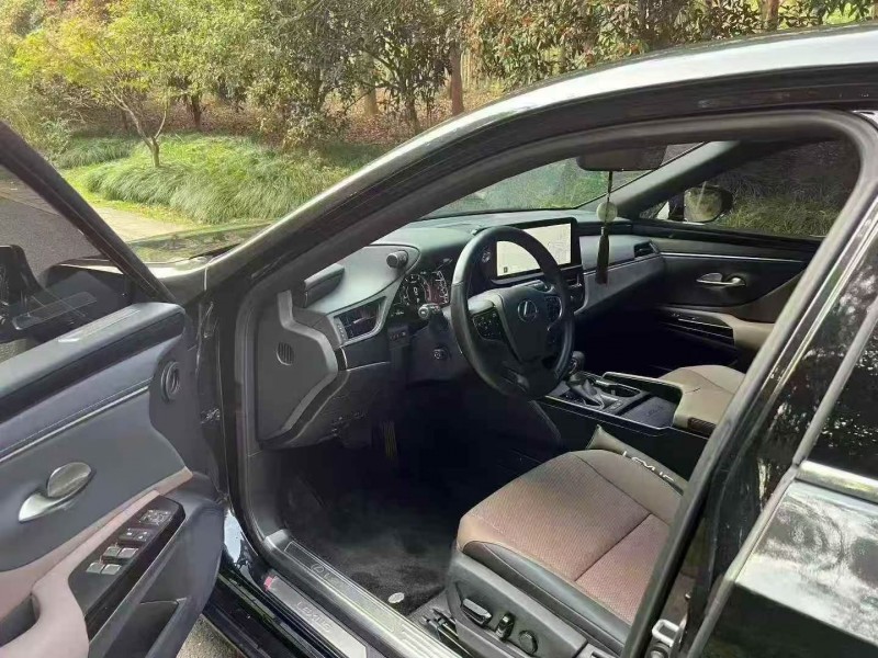 24年绍兴雷克萨斯ES