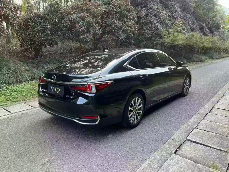 24年绍兴雷克萨斯ES