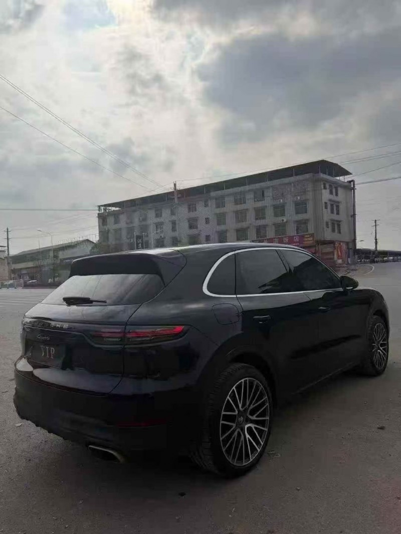 22年衡阳保时捷卡宴