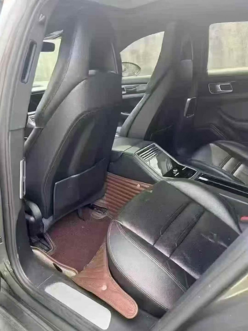 17年衡阳保时捷帕拉梅拉