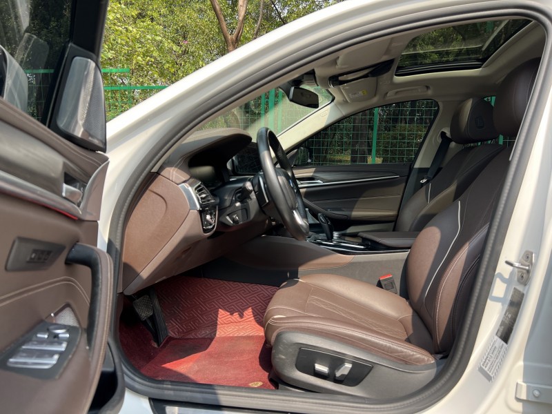 21年东莞市宝马5系