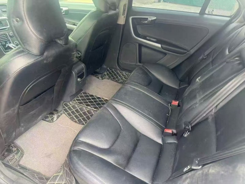 14年佛山沃尔沃S60L