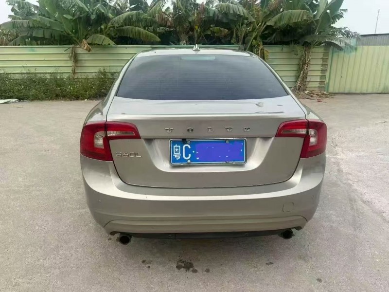 14年佛山沃尔沃S60L