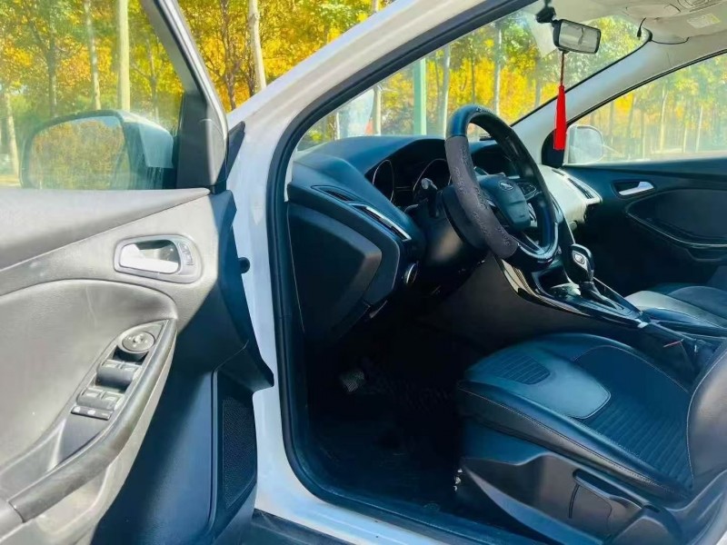 16年东营福特福克斯