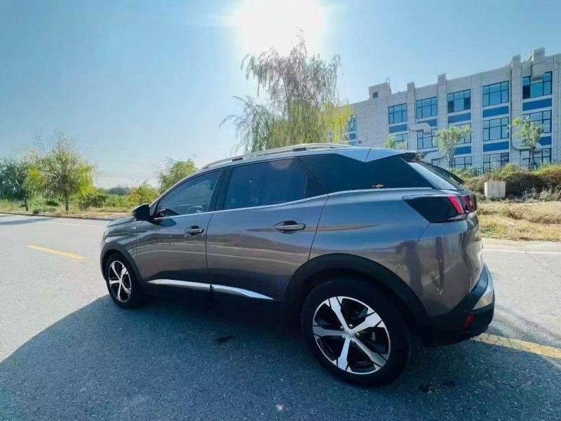 17年烟台标致4008