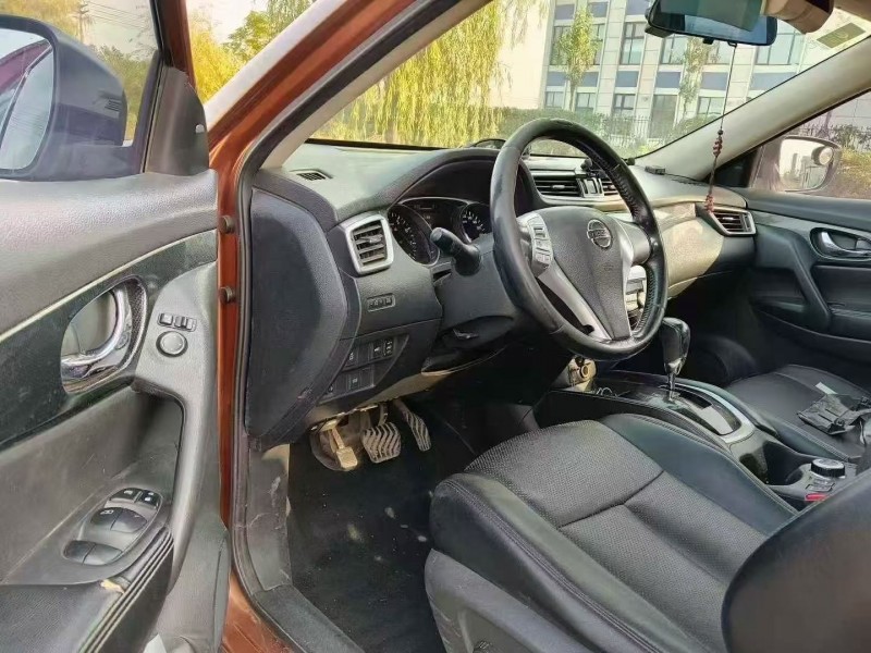 15年青岛日产奇骏