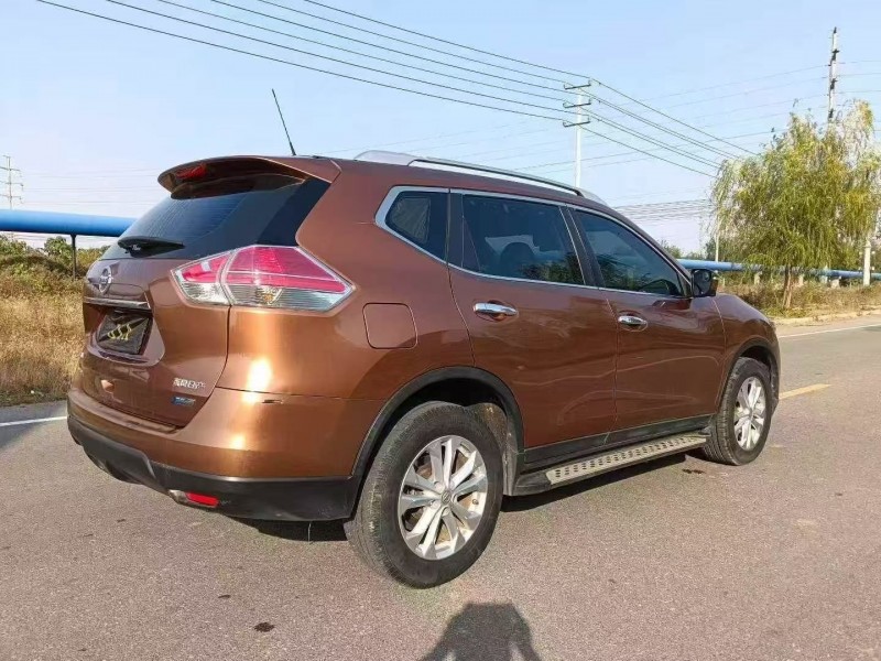 15年青岛日产奇骏