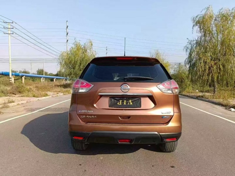 15年青岛日产奇骏