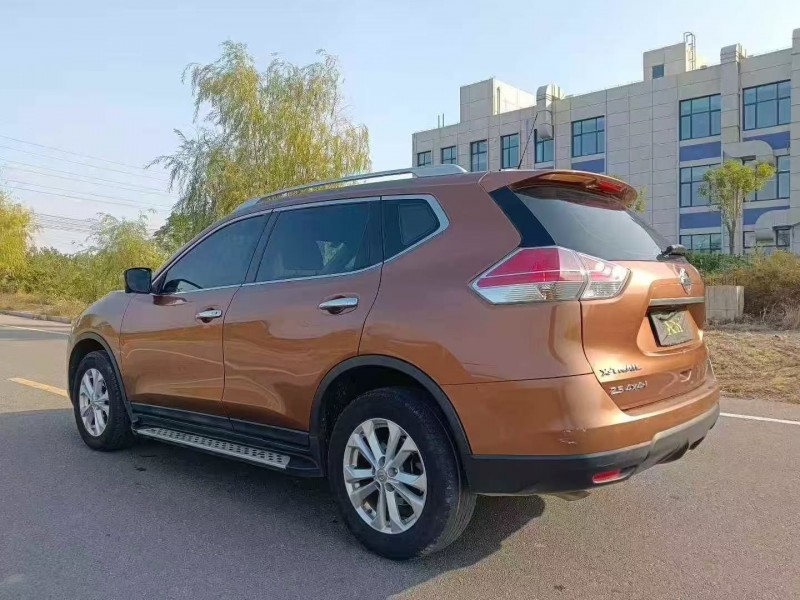 15年青岛日产奇骏