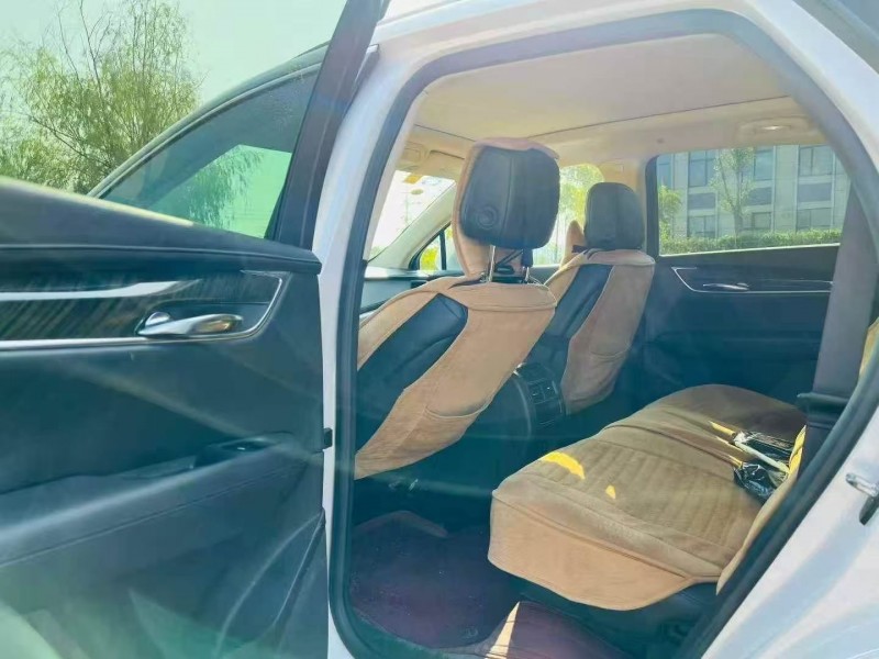 16年威海凯迪拉克XT5