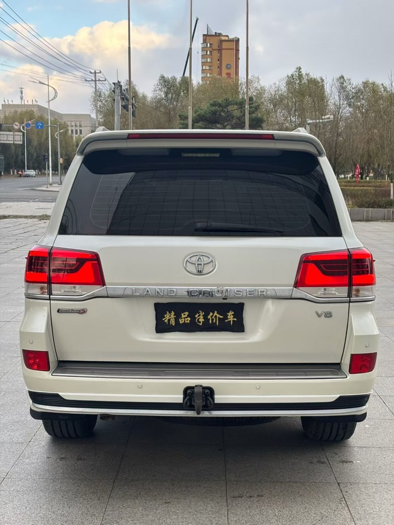 17年吉林丰田兰德酷路泽