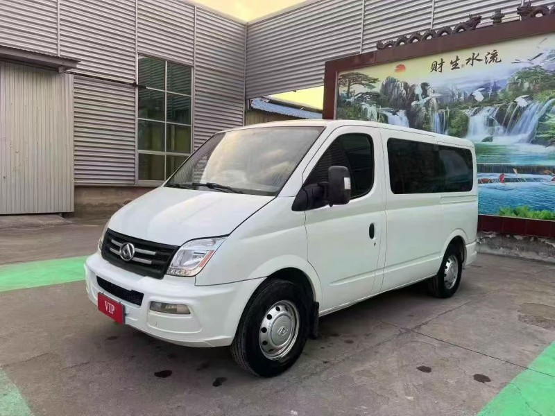 21年青岛大通V80