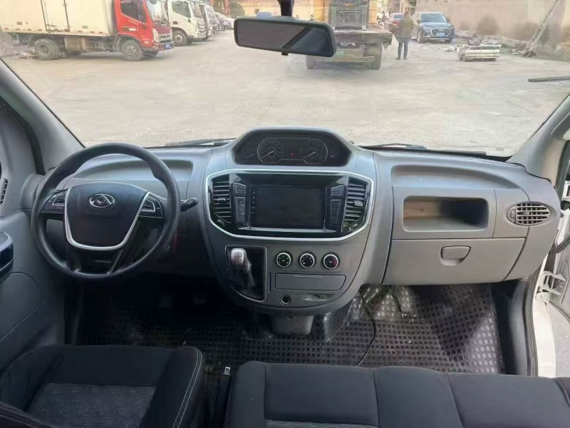 21年青岛大通V80