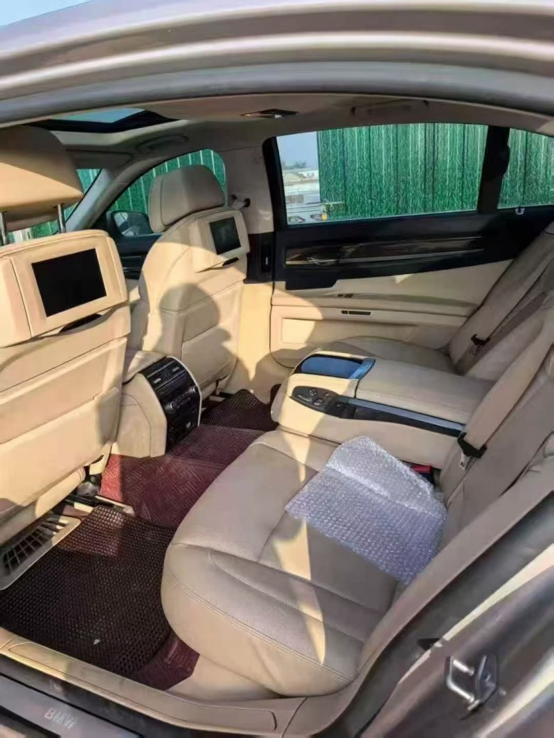 11年天津市宝马7系