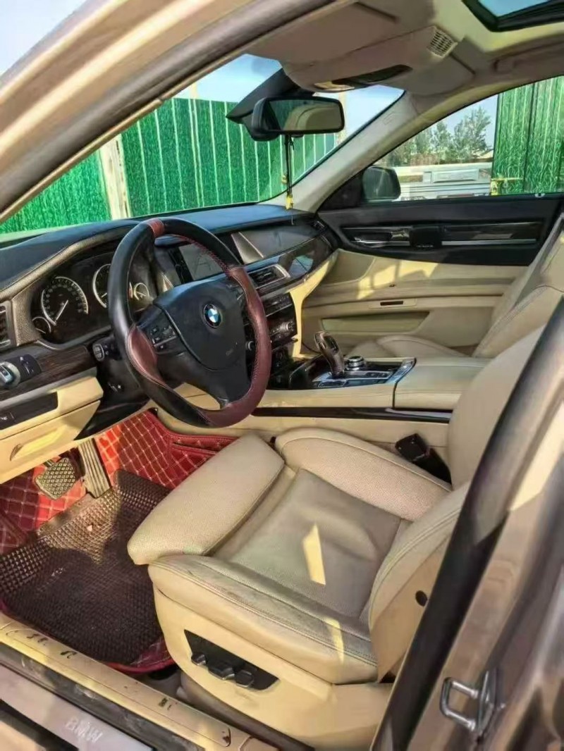 11年天津市宝马7系