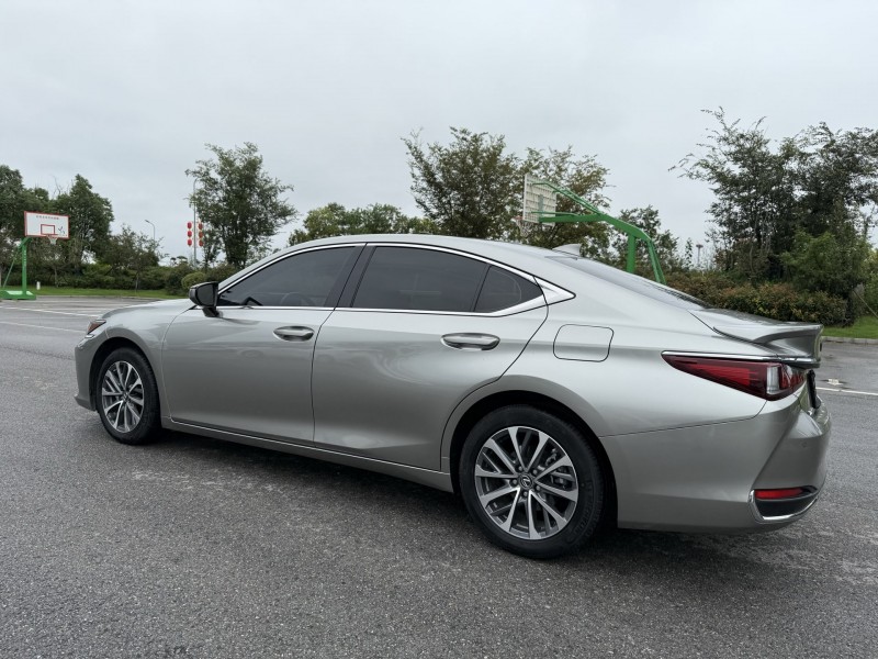 24年盐城雷克萨斯ES