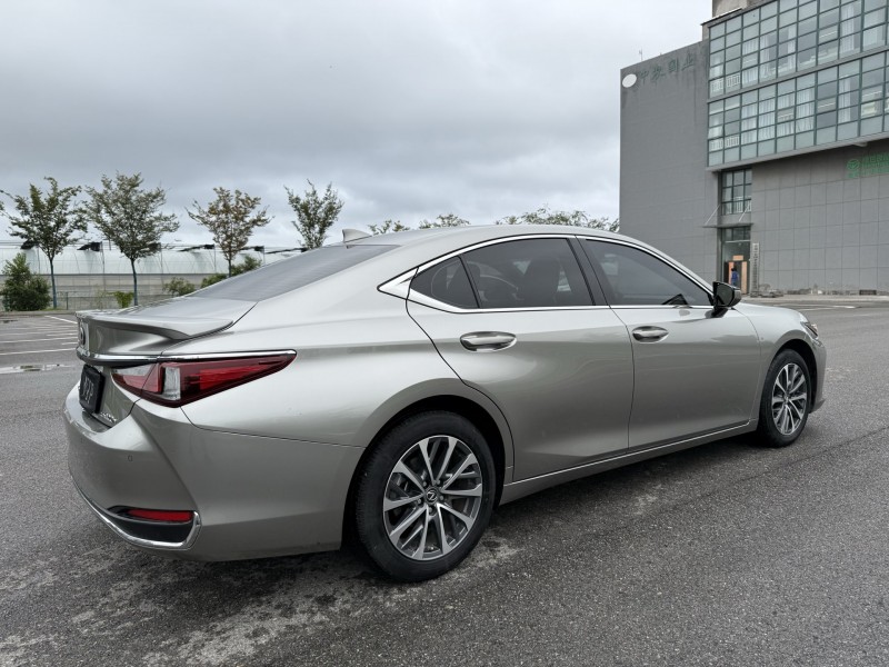 24年盐城雷克萨斯ES