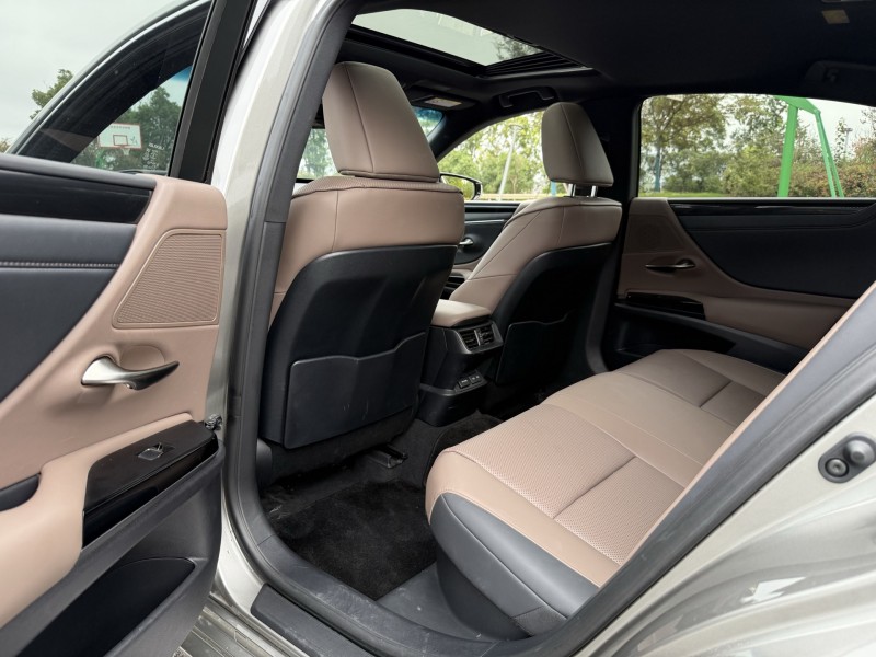 24年盐城雷克萨斯ES