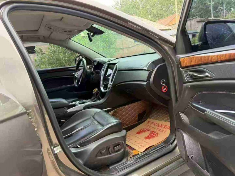 14年徐州凯迪拉克SRX