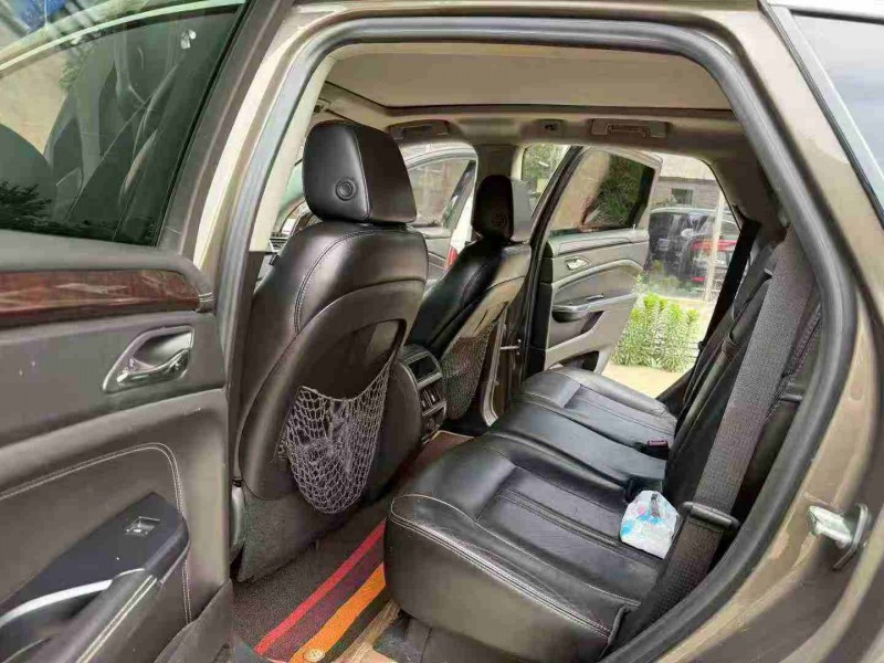 14年徐州凯迪拉克SRX