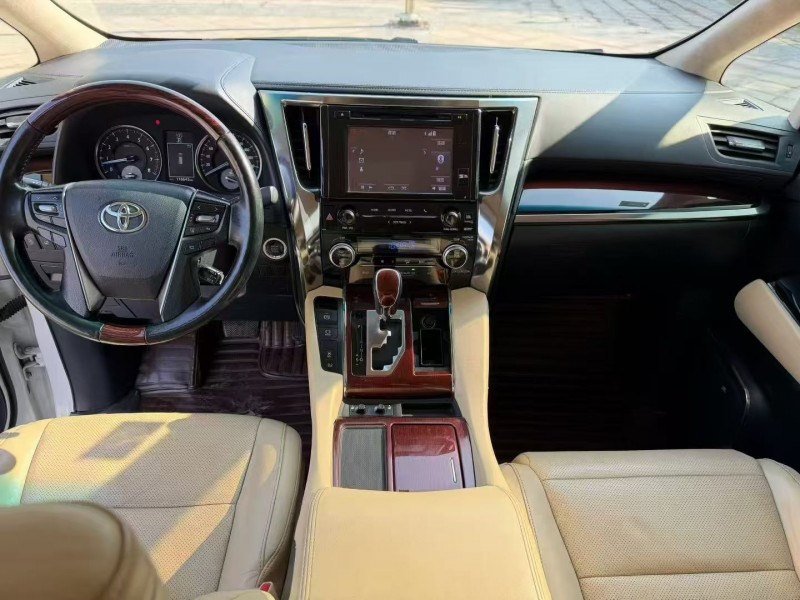 17年枣庄丰田埃尔法