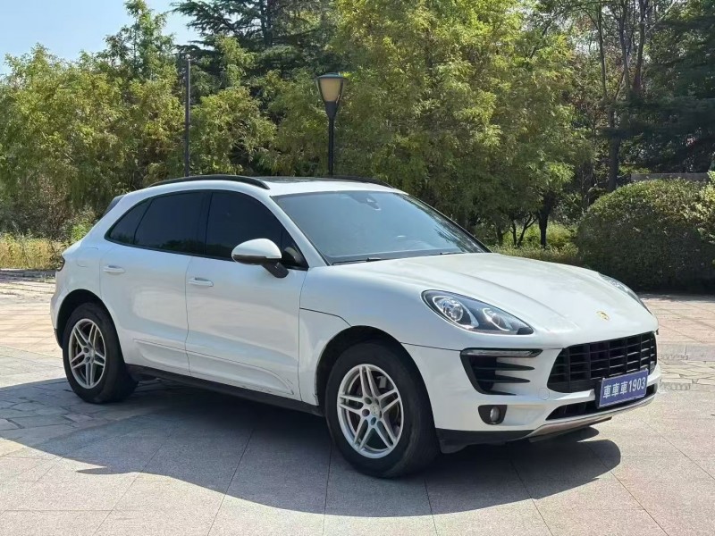 17年东营保时捷Macan