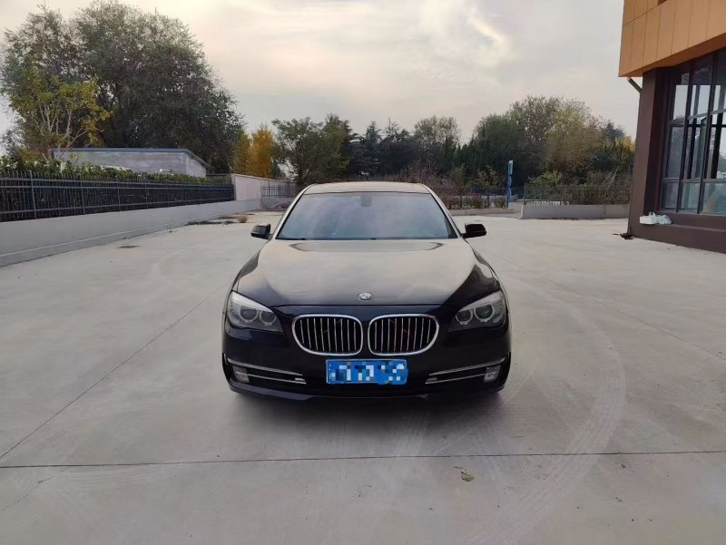 15年日照宝马7系