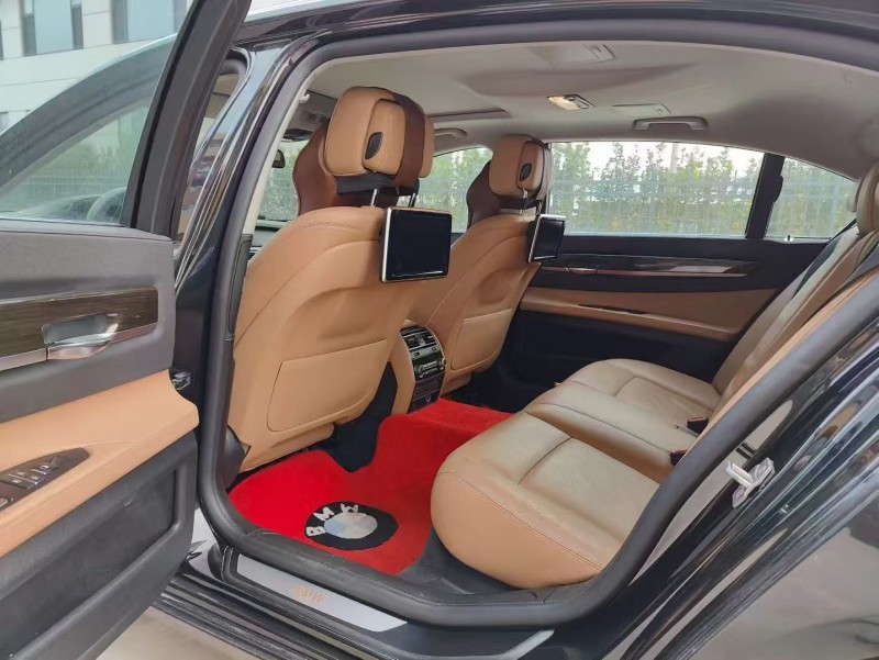 15年日照宝马7系