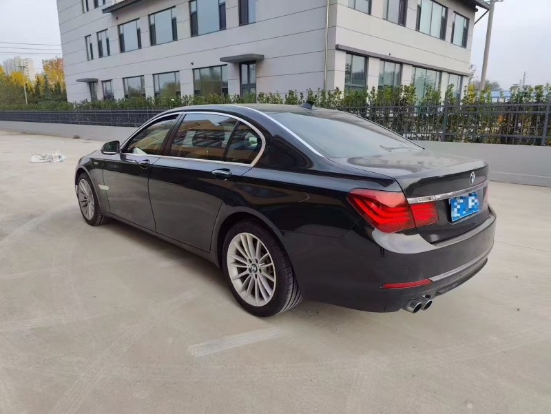 15年日照宝马7系