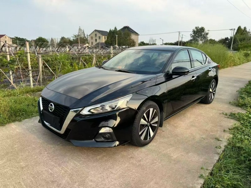 21年金华日产天籁