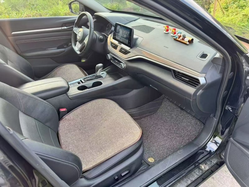 21年金华日产天籁