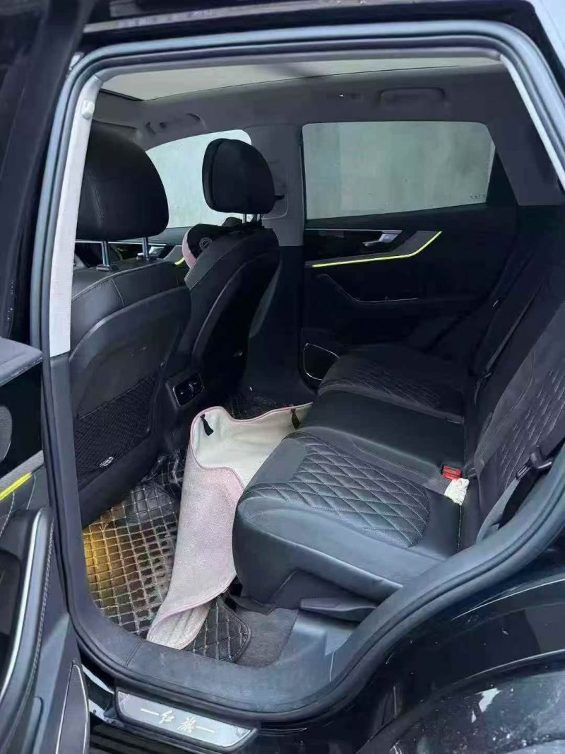 21年嘉兴红旗HS5