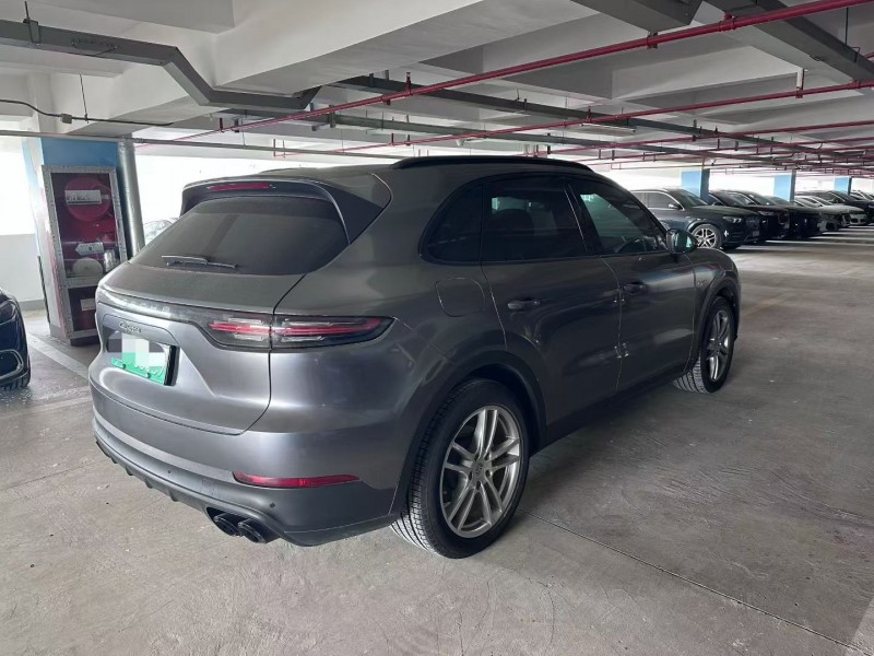 22年常州保时捷卡宴