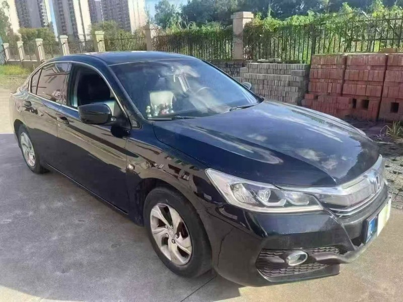 16年深圳本田雅阁