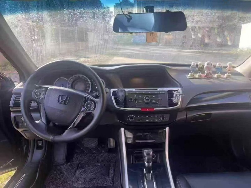 16年深圳本田雅阁