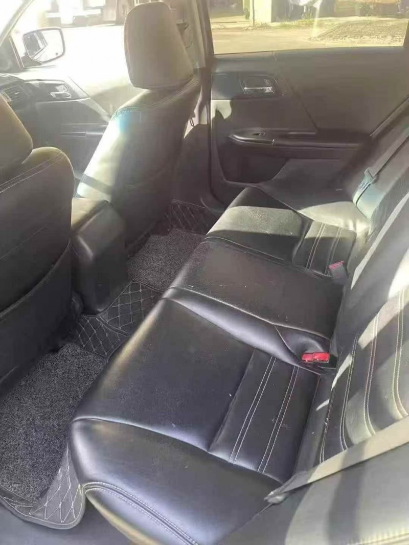 16年深圳本田雅阁