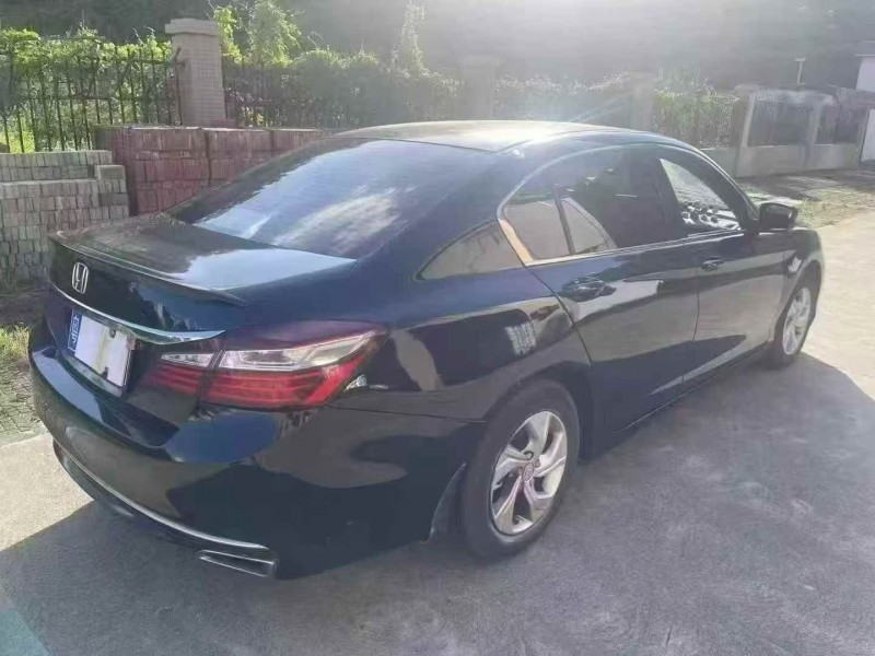 16年深圳本田雅阁