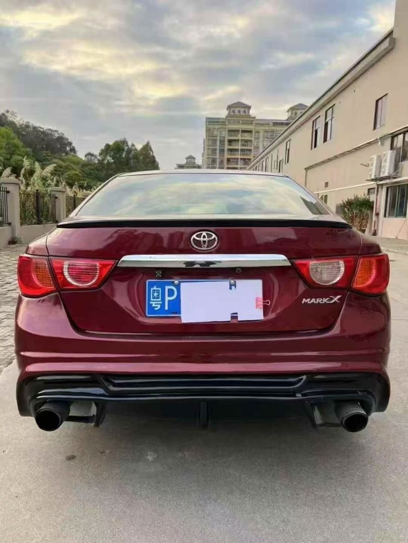 12年深圳丰田锐志