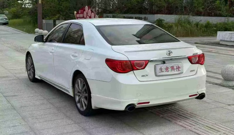 13年汕头丰田锐志