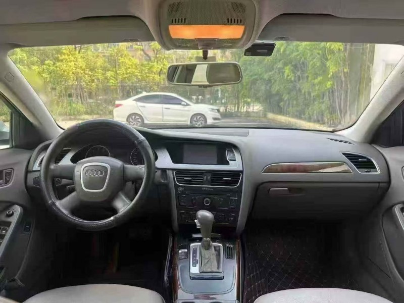 12年深圳奥迪A4L