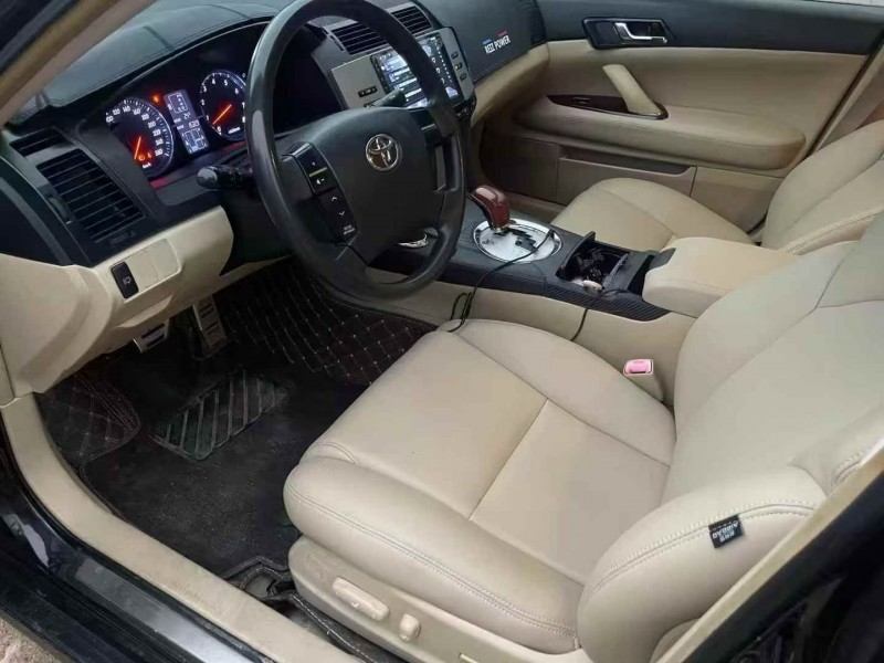 10年深圳丰田锐志