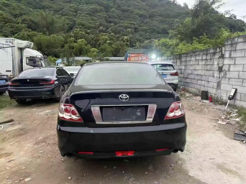 10年深圳丰田锐志