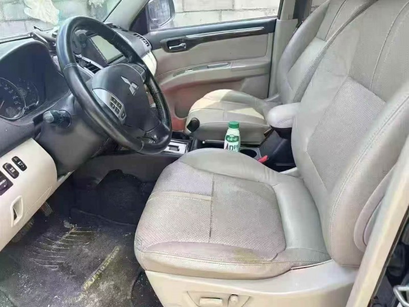 16年珠海三菱帕杰罗·劲畅