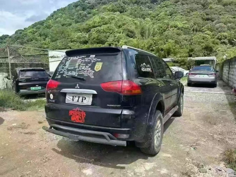 16年珠海三菱帕杰罗·劲畅