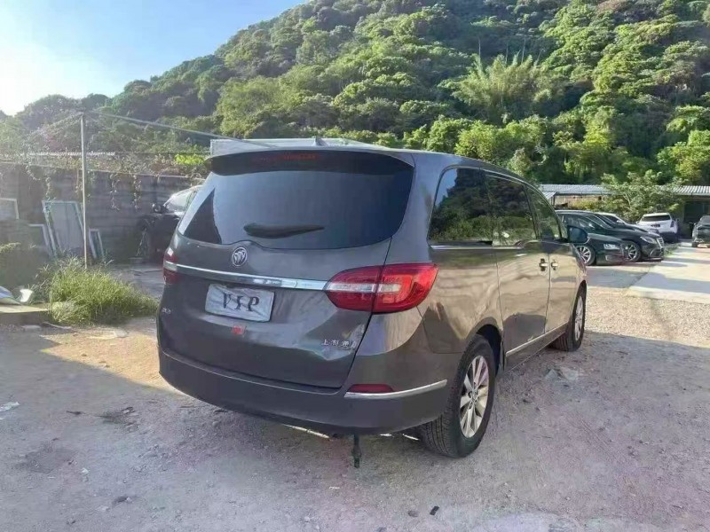 15年江门别克GL8