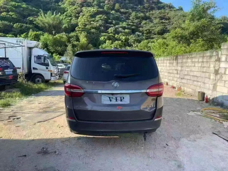 15年江门别克GL8