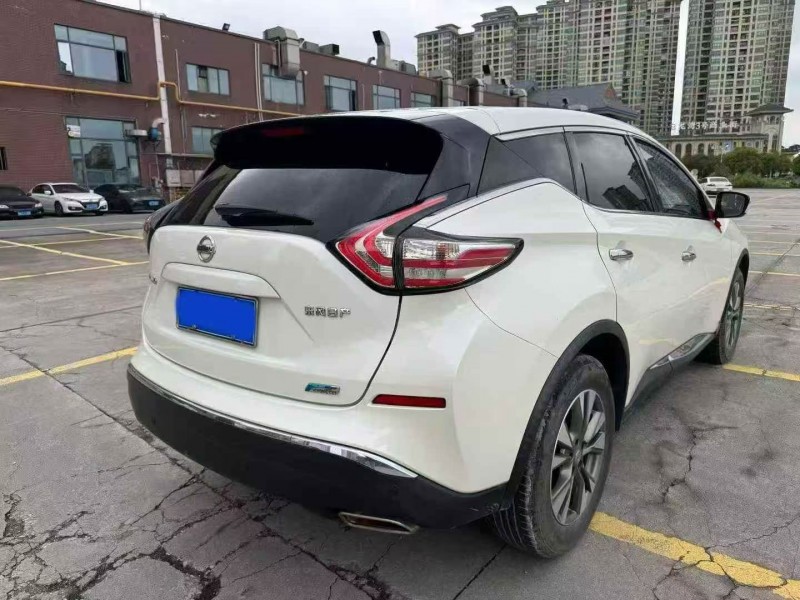 18年深圳日产楼兰