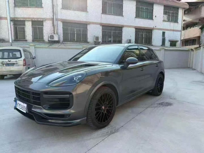 18年珠海保时捷卡宴