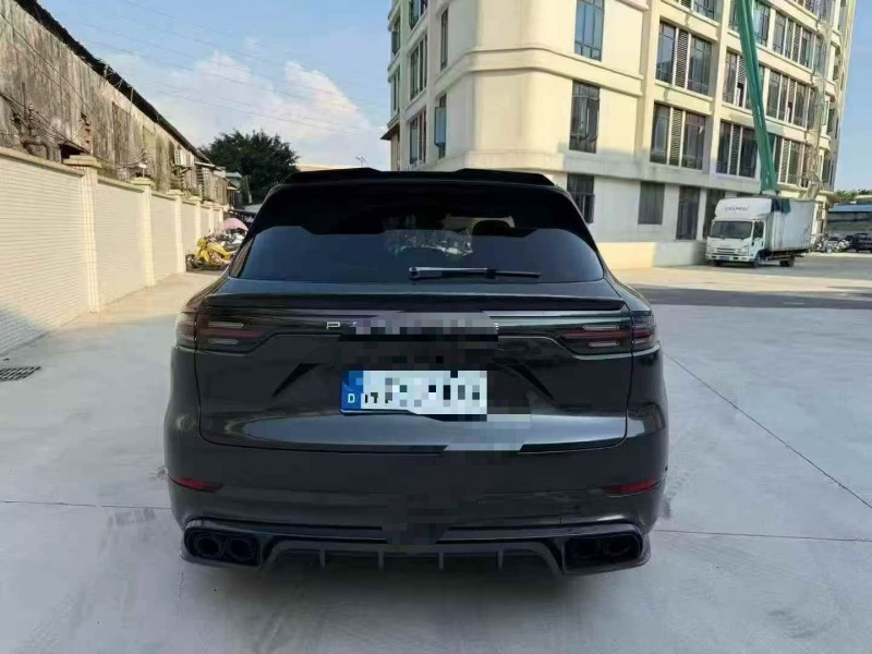 18年珠海保时捷卡宴