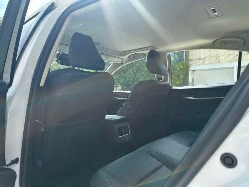 25年深圳丰田凯美瑞